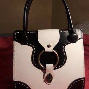 Meet your Posher, Mina